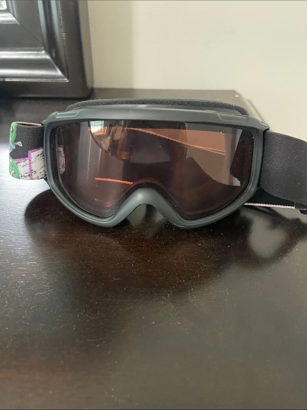 SMITH Black Frame Goggles with Brown Tinted Lens